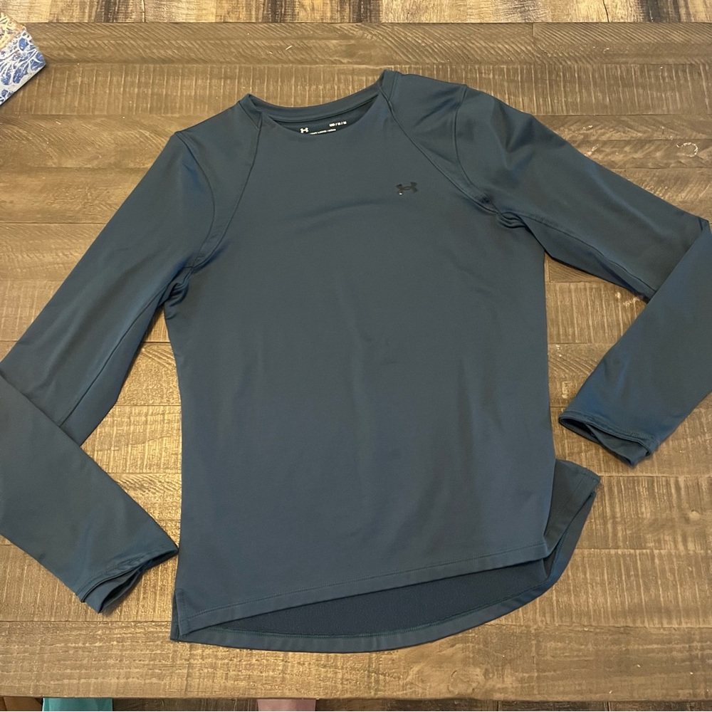 Women's UA Cold Weather Cozy Crew. Worn a couple of times.